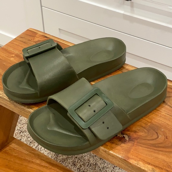 The Spring Shop Shoes - Rubber buckle slides